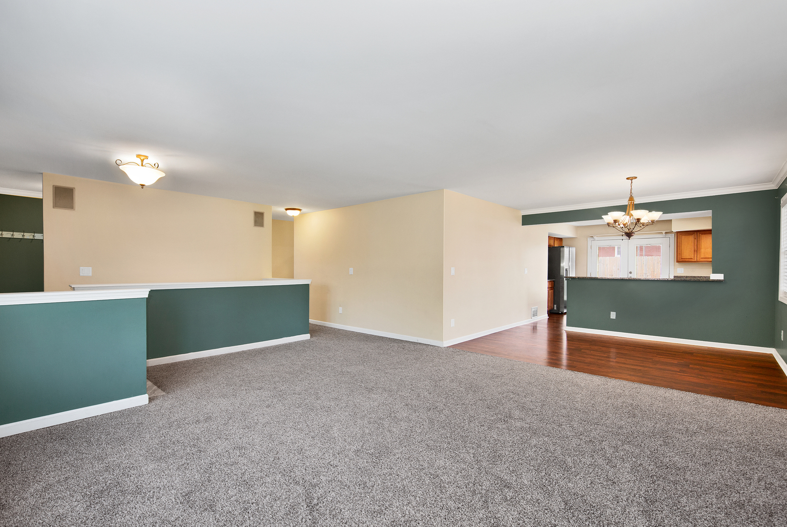 1013 Stonegate Road New Lenox, IL 60451 - Photo 3 of 25