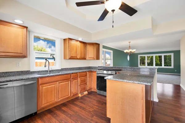 $3,250 | 1013 Stonegate Road, New Lenox, IL 60451