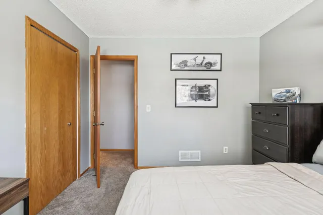 $375,000 | 9498 Hamlet Avenue South, Cottage Grove, MN 55016