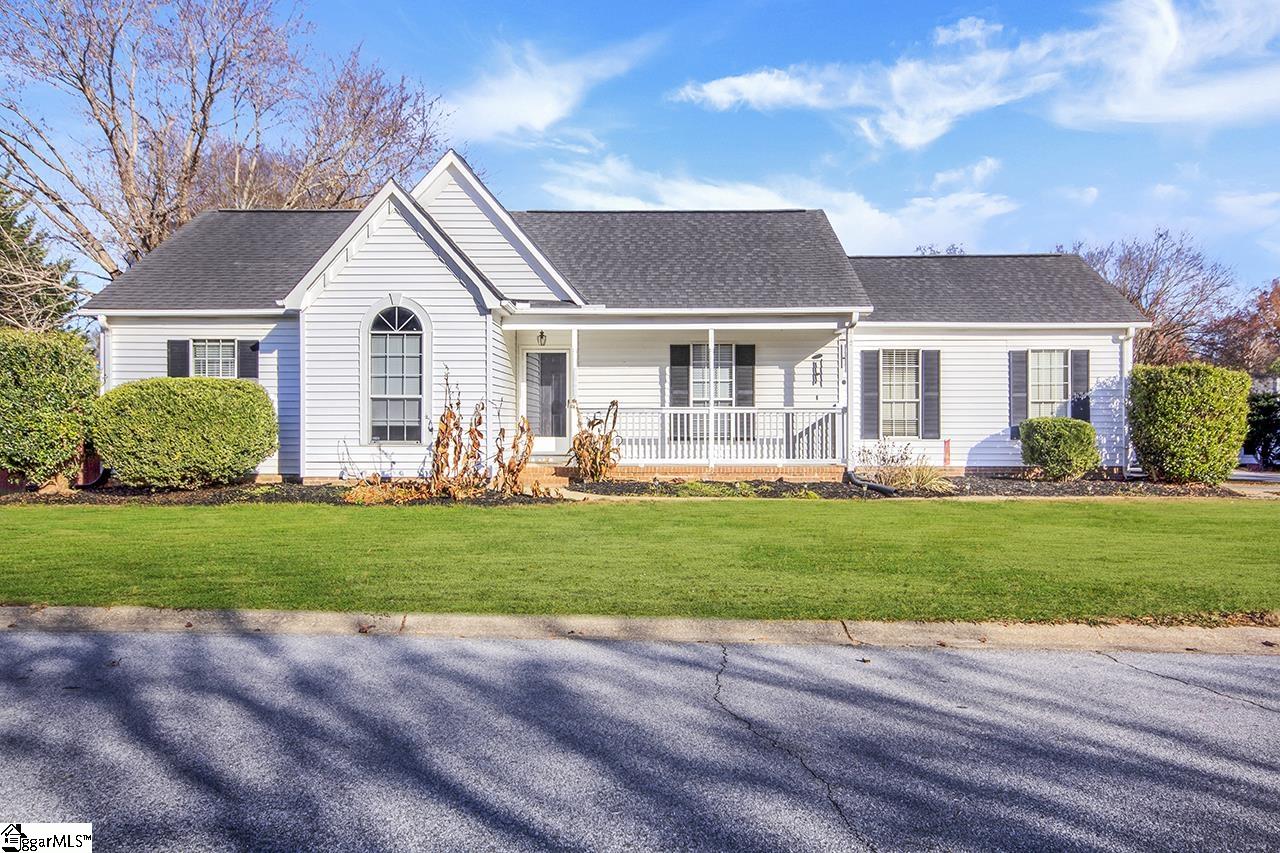 435 Timberview Lane Simpsonville, SC 29681 - Photo 1 of 25 Gallery Image 1