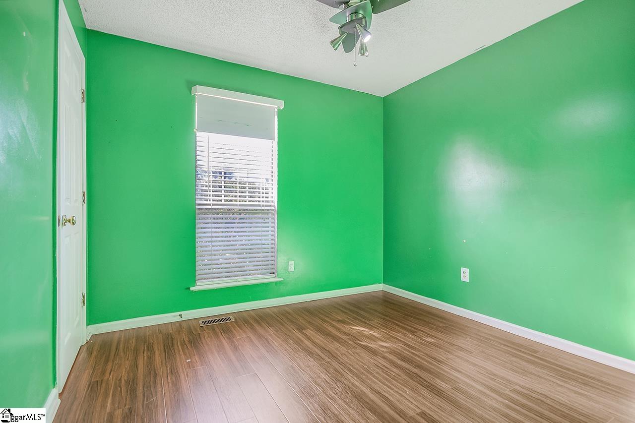 435 Timberview Lane Simpsonville, SC 29681 - Photo 19 of 25 Gallery Image 19