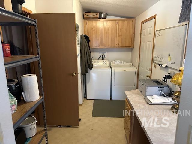 656 Liberty Lane Emmett, ID 83617 - Photo 24 of 31 Laundry area with washer and dryer