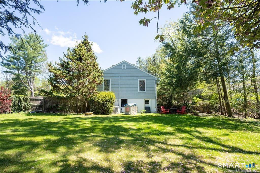 34 Crescent Road Westport, CT 06880 - Photo 7 of 27