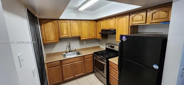 $1,950 | Patterson Park, Oakland Park, FL 33334