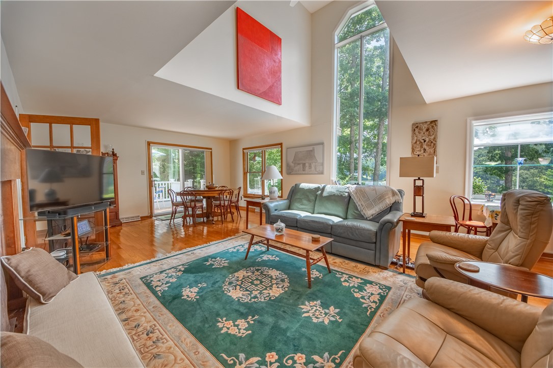 8218 Hell Neck Road Gloucester, VA 23061 - Photo 13 of 50 Vaulted ceiling Living Room bathed in natural light