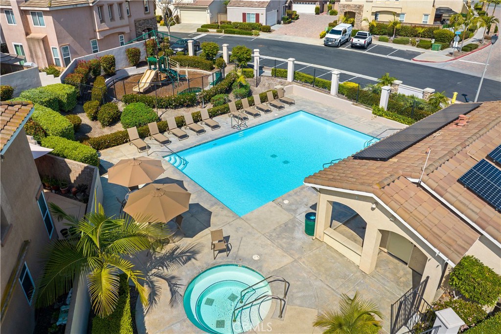 2890 Silver Medal Road, Unit 9 Chula Vista, CA 91915 - Photo 29 of 31 Community pool, spa and clubhouse
*Photos have been digitallyenhanced