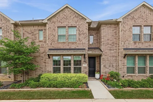 $439,000 | 215 Suma Drive, Euless, TX 76040