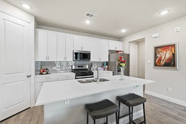 $439,000 | 215 Suma Drive, Euless, TX 76040