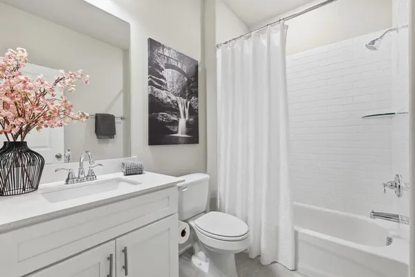 $439,000 | 215 Suma Drive, Euless, TX 76040