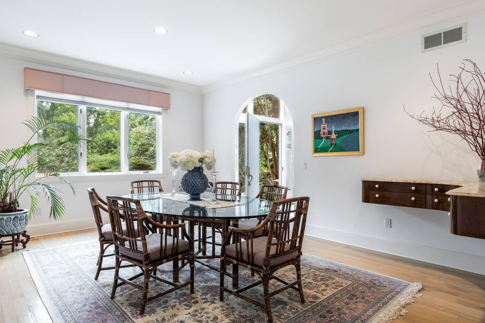 15 Atterbury Road Southampton, NY 11968 - Photo 8 of 20 a dining room with furniture and window
