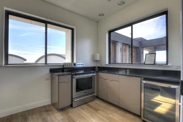 $890,000 | 717 Riverside Drive, Unit 609/610, Memphis, TN 38103