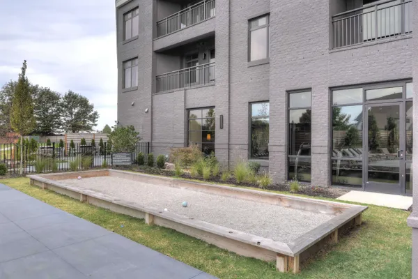 $915,000 | 717 Riverside Drive, Unit 609/610, Memphis, TN 38103