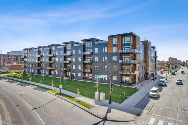 $449,900 | 200 4th Avenue North, Unit 102, Fargo, ND 58102