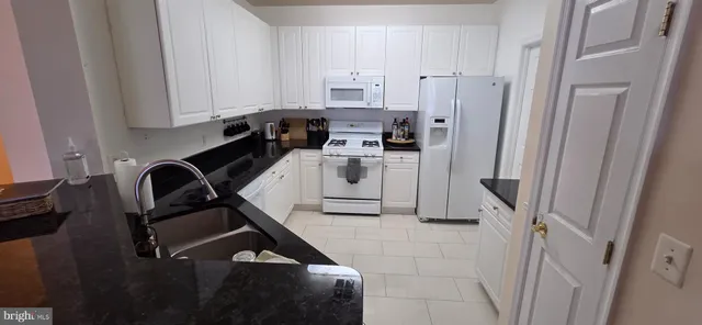 $3,500 | 4330 Y Cannon Ridge Court, Unit 44, Fairfax, VA 22033