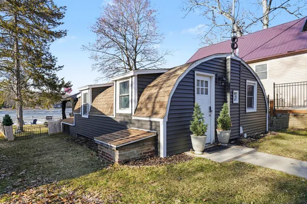 $260,000 | 642 Swains Lake Drive, Concord, MI 49237