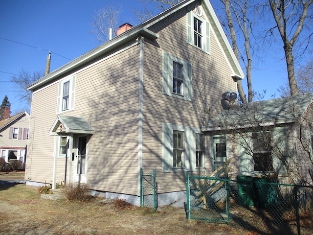 66 Pine Street Rochester, NH 03867 - Photo 4 of 19