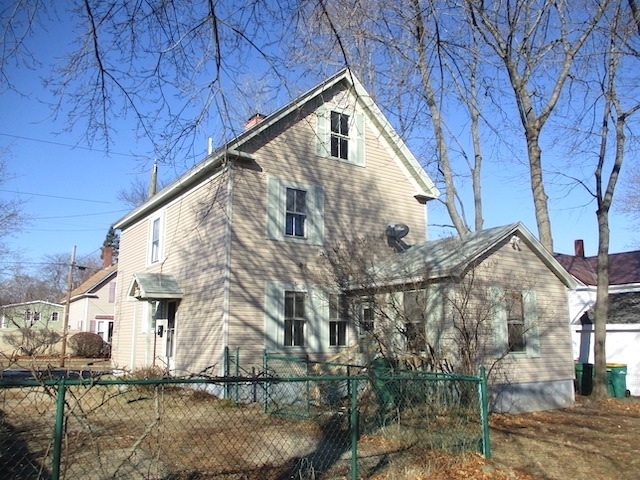 66 Pine Street Rochester, NH 03867 - Photo 5 of 19