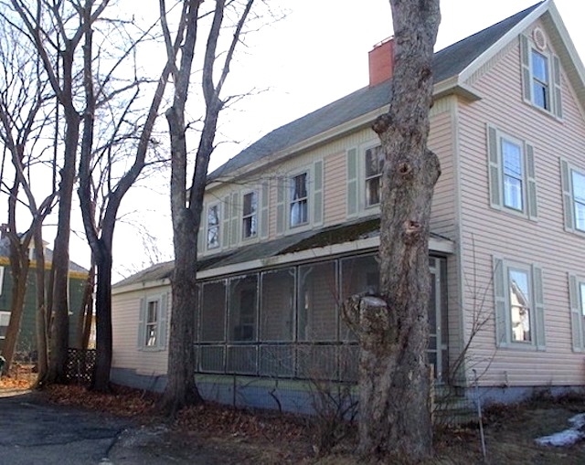 66 Pine Street Rochester, NH 03867 - Photo 8 of 19