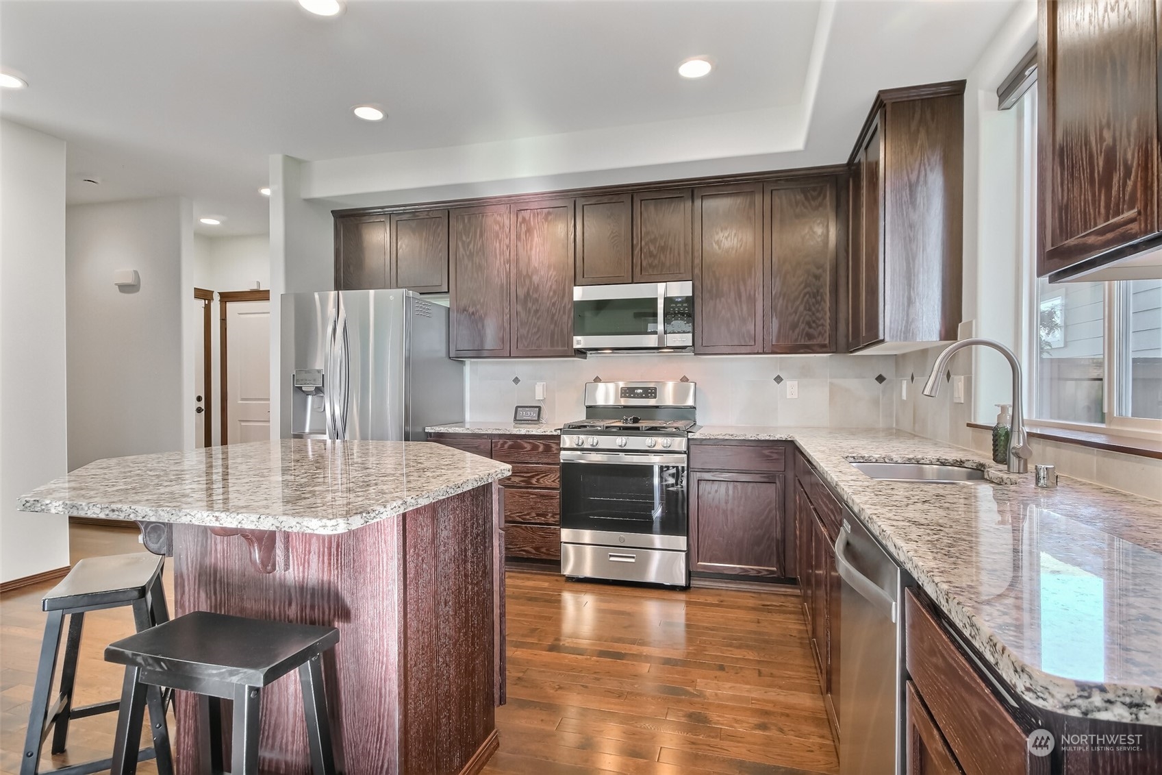 3425 189th Place Southeast Bothell, WA 98012 - Photo 10 of 40 Gallery Image 10