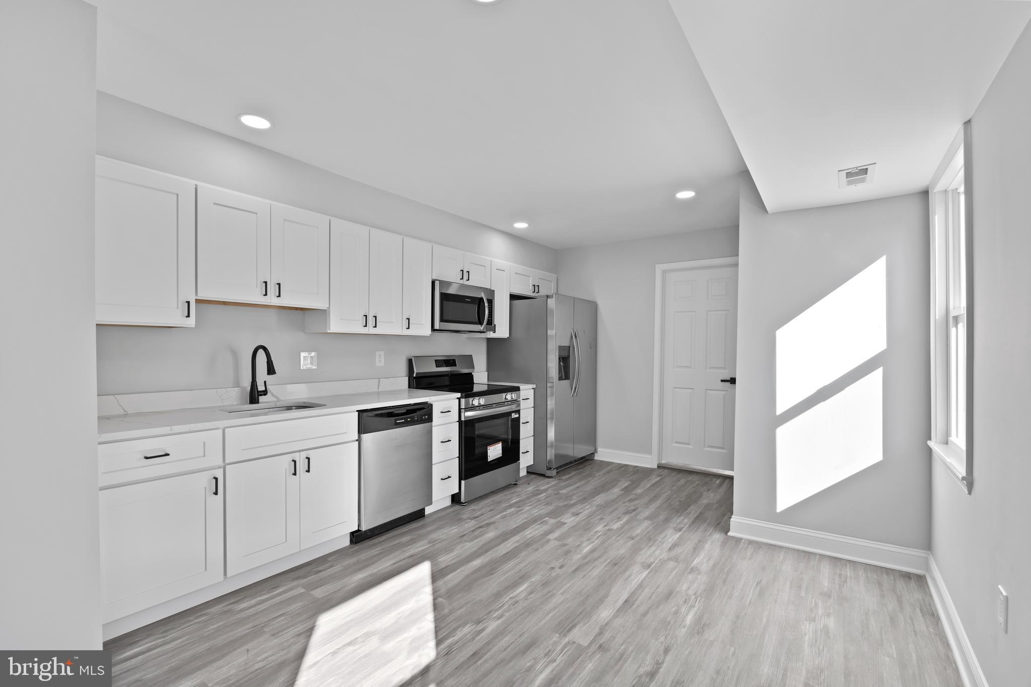 2507 Sycamore Avenue, Unit B Sparrows Point, MD 21219 - Photo 17 of 32