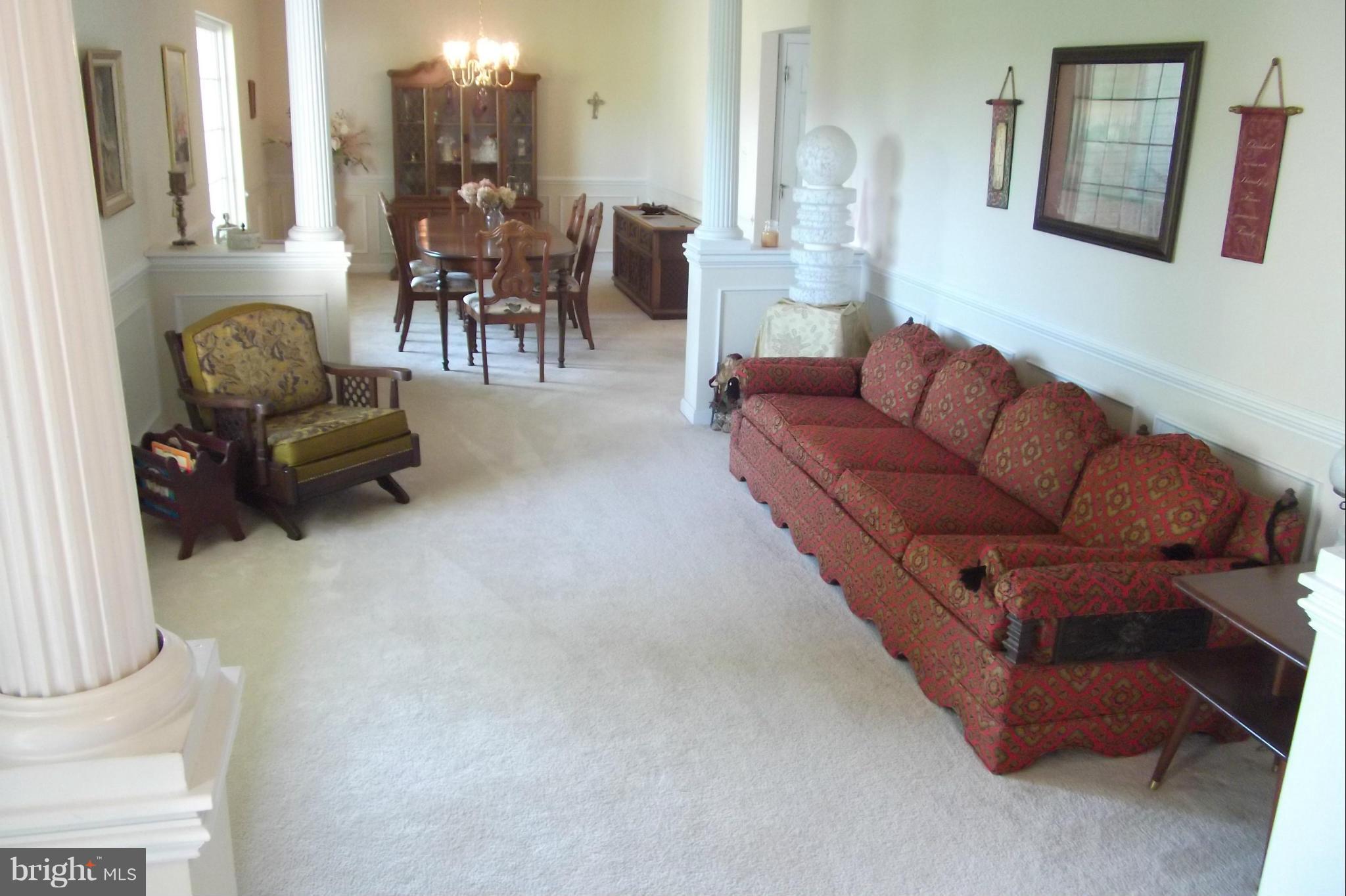 806 Bayard Road Lothian, MD 20711 - Photo 2 of 29 Living Room