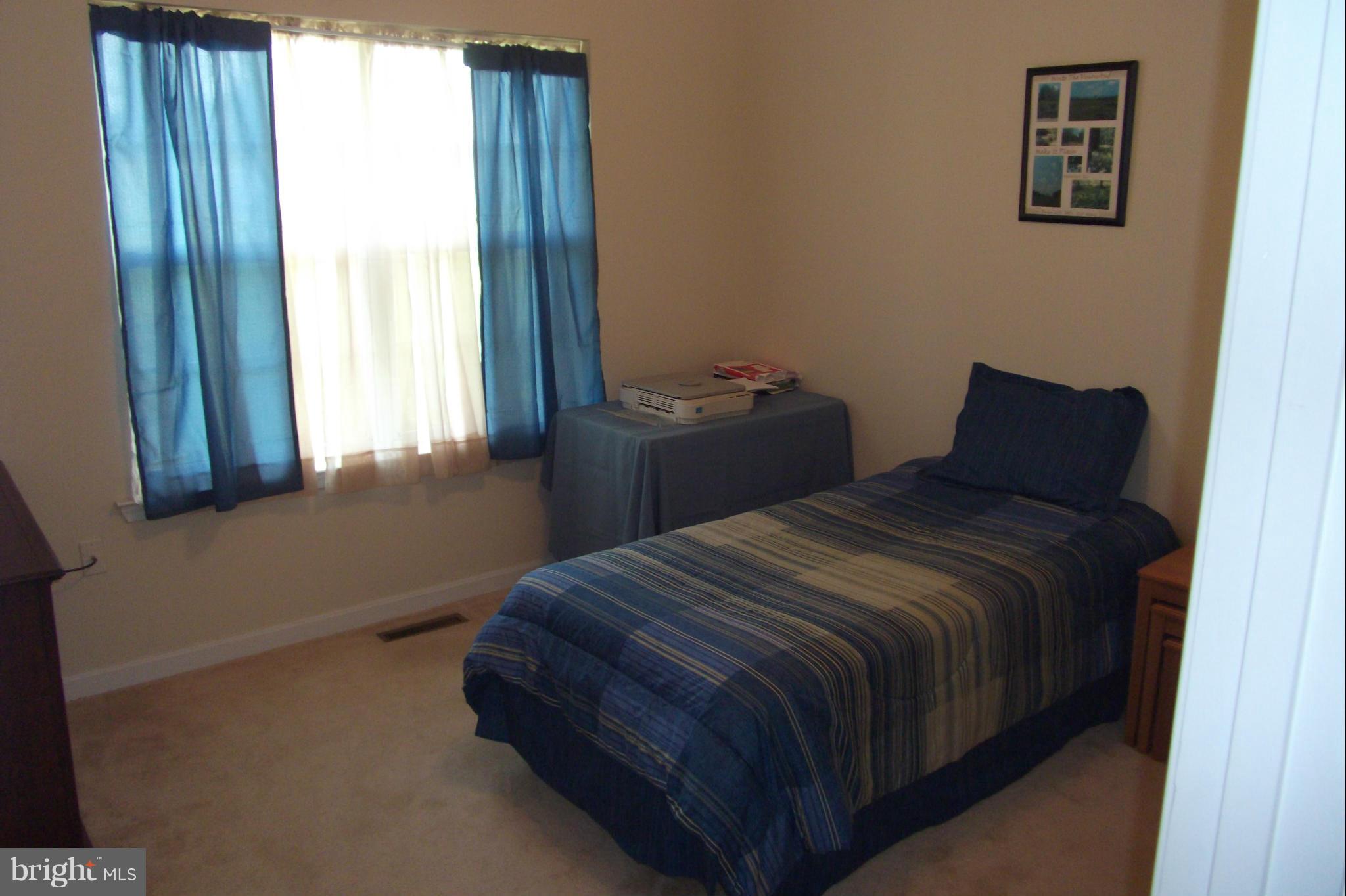806 Bayard Road Lothian, MD 20711 - Photo 18 of 29 Bedroom 4