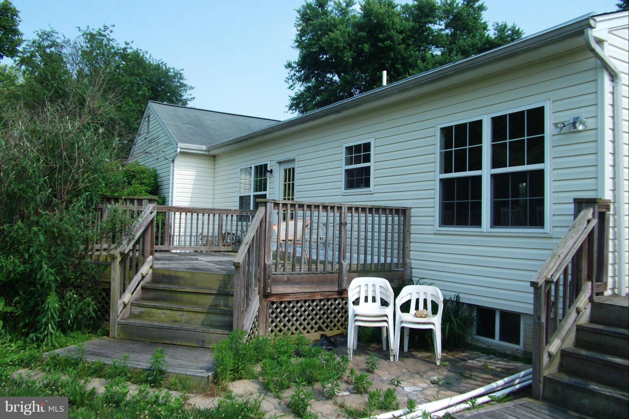 806 Bayard Road Lothian, MD 20711 - Photo 27 of 29 Deck
