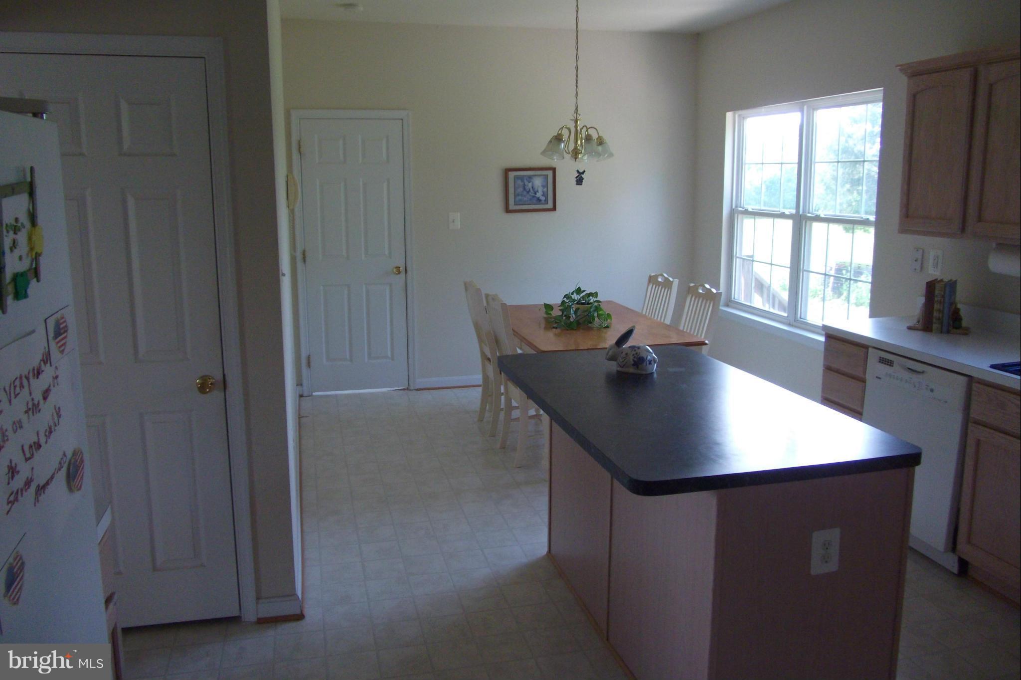 806 Bayard Road Lothian, MD 20711 - Photo 7 of 29 Kitchen