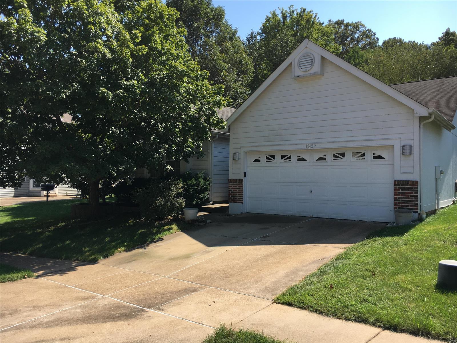 1812 Strawberry Ridge Drive Ballwin, MO 63021 - Photo 1 of 16 Gallery Image 1