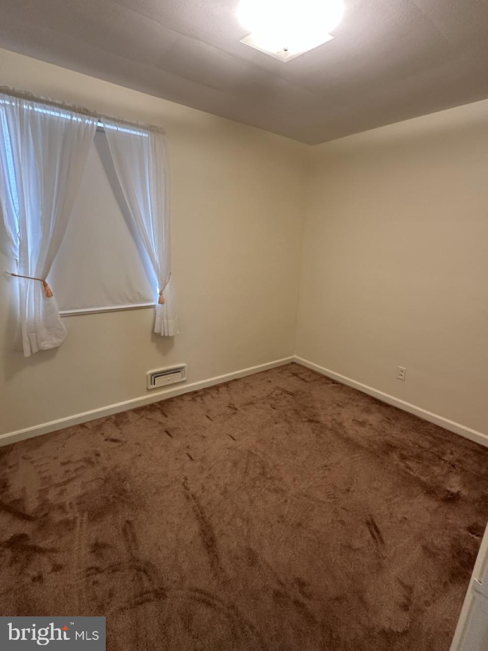 12505 Feldon Street Silver Spring, MD 20906 - Photo 5 of 21