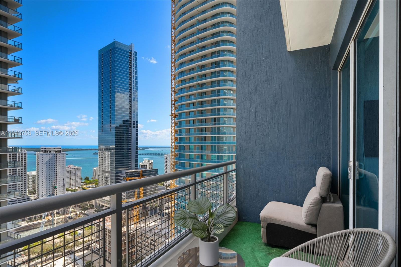 60 Southwest 13th Street, Unit 2812 Miami, FL 33130 - Photo 18 of 66 a view of balcony with couch