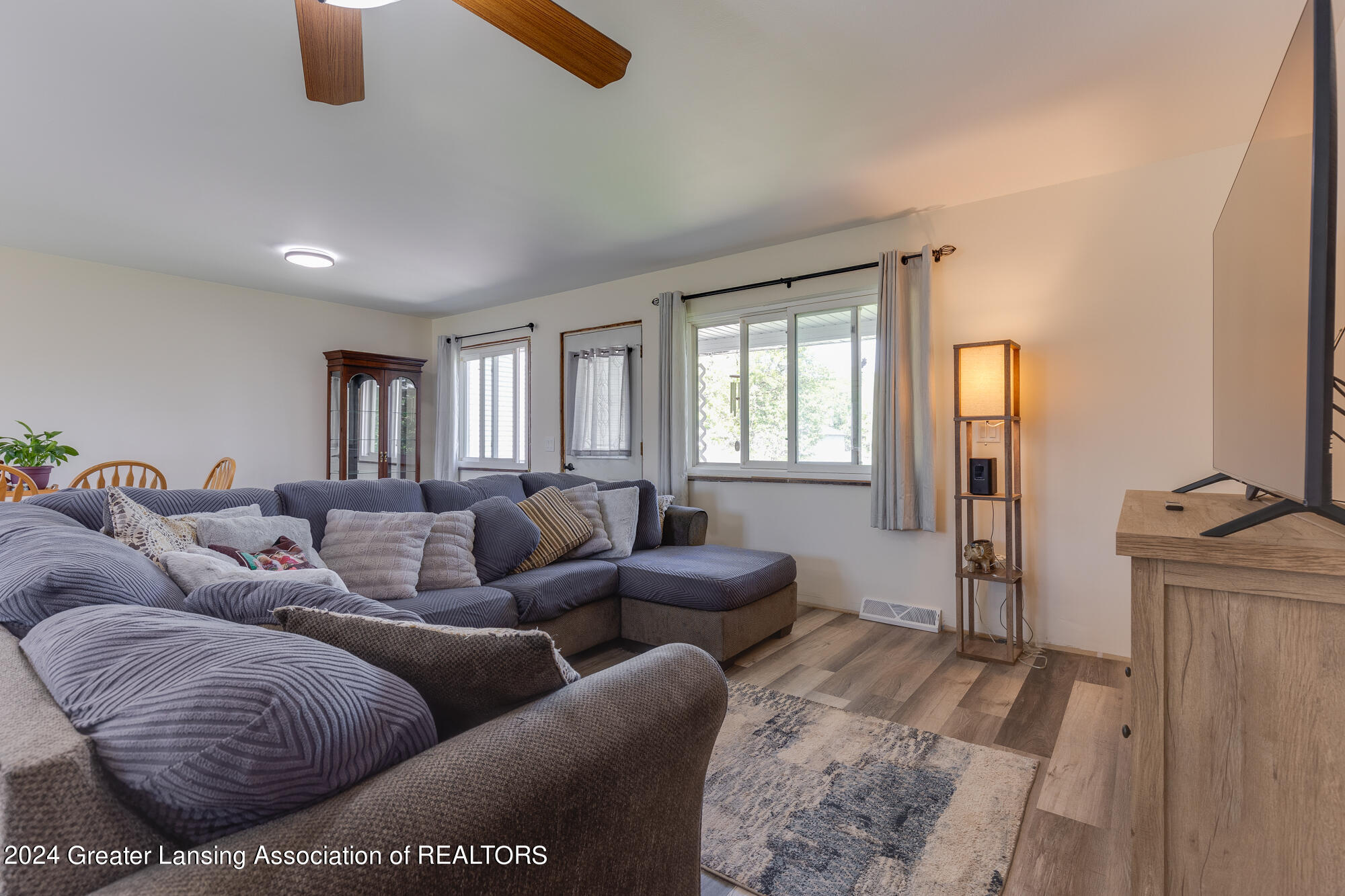 355 North Stine Road Charlotte, MI 48813 - Photo 22 of 67 355_N_Stine_KAREN-70