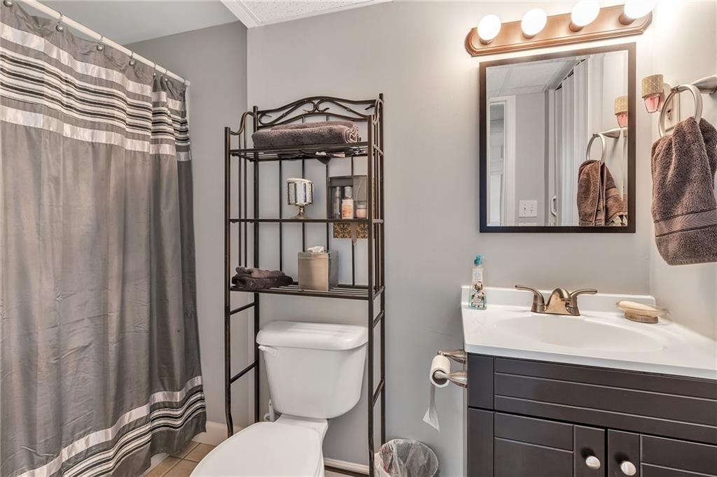 122 Florence Road New Brighton, PA 15066 - Photo 13 of 25 Gallery Image 13
