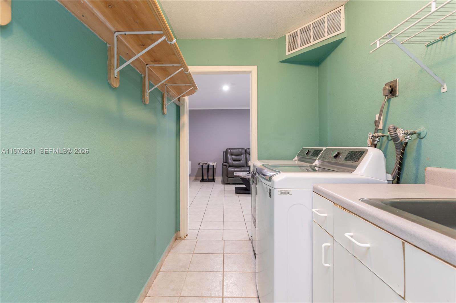 14358 Southwest 168th Street Miami, FL 33177 - Photo 7 of 34