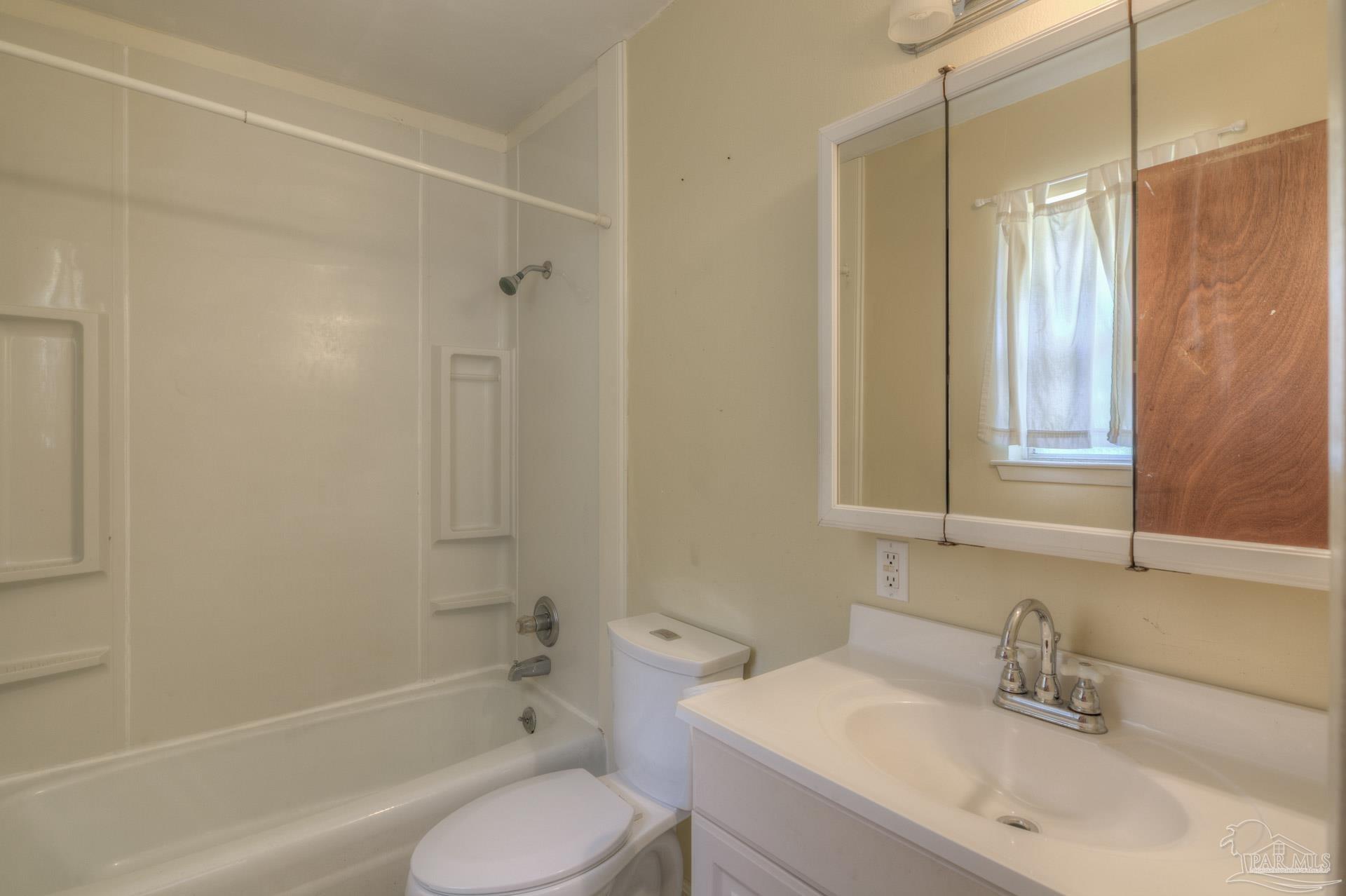 7155 Pearson Road Pensacola, FL 32526 - Photo 21 of 25 Gallery Image 21