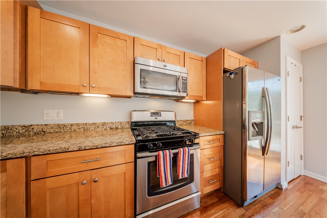 28 West Side Road South Kingstown, RI 02879 - Photo 11 of 43 Gallery Image 11