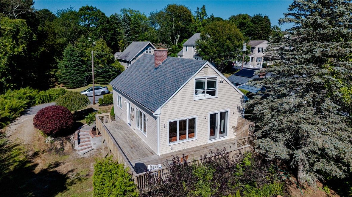 28 West Side Road South Kingstown, RI 02879 - Photo 4 of 43 Gallery Image 4