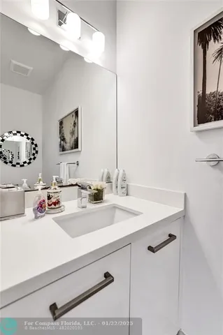 $9,000 | 1371 North Ocean Boulevard, Pompano Beach, FL 33062