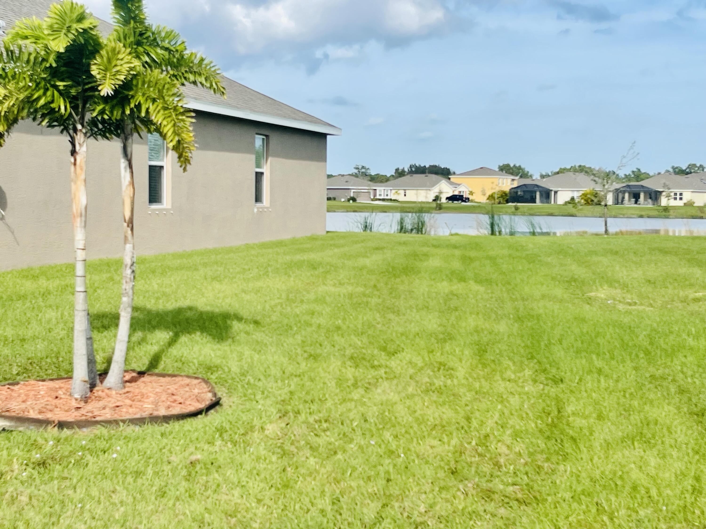 3411 Trinity Circle Fort Pierce, FL 34945 - Photo 4 of 19 IMG_8163