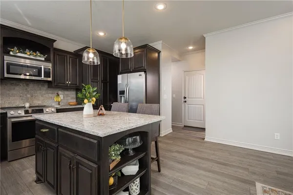 $575,000 | 104 Southwest Greenbriar Drive, Blue Springs, MO 64064