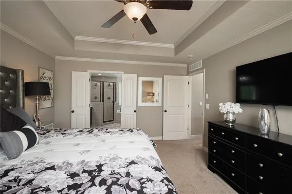 $575,000 | 104 Southwest Greenbriar Drive, Blue Springs, MO 64064