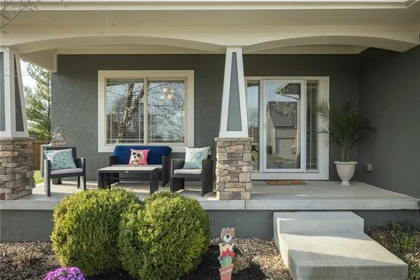 $575,000 | 104 Southwest Greenbriar Drive, Blue Springs, MO 64064