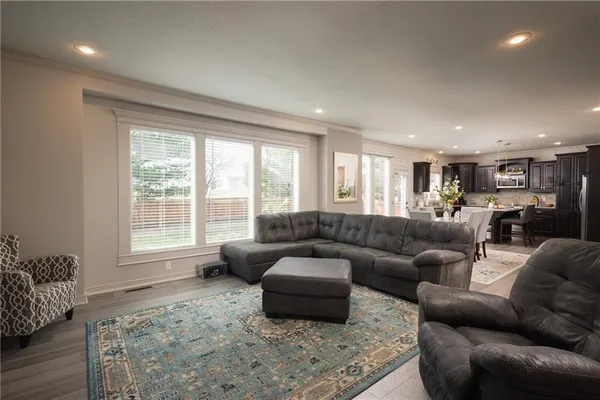 $575,000 | 104 Southwest Greenbriar Drive, Blue Springs, MO 64064