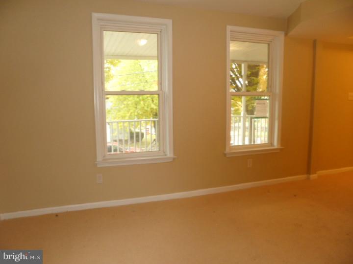 2 New Galena Road Line Lexington, PA 18932 - Photo 5 of 16 Living Room