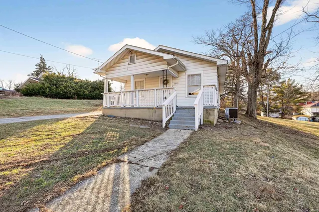 $185,000 | 1613 D Street, Bedford, IN 47421
