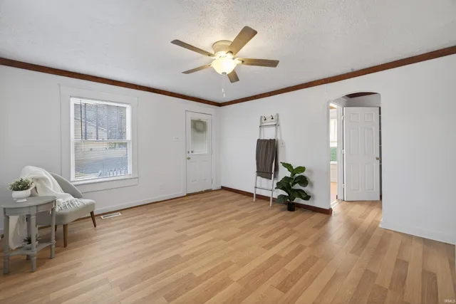 $185,000 | 1613 D Street, Bedford, IN 47421