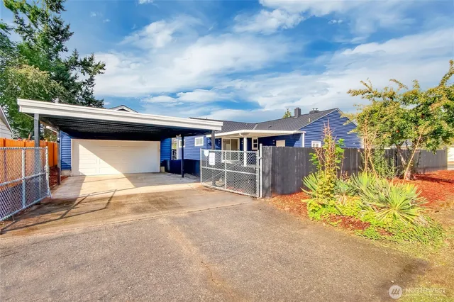 $539,999 | 302 South 76th Street, Tacoma, WA 98408