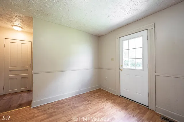 $749 | 632 South State Street, Greenfield, IN 46140