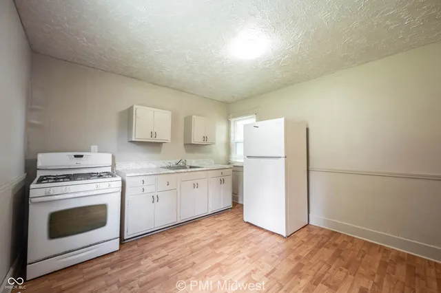 $749 | 632 South State Street, Greenfield, IN 46140