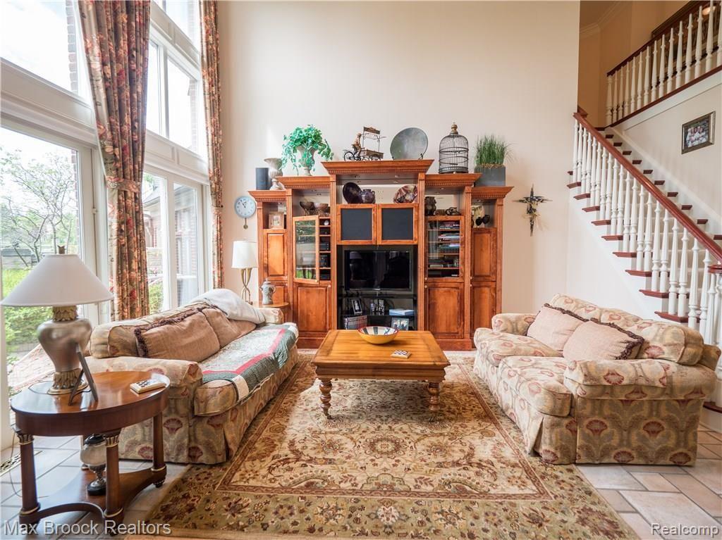 5203 Barrington Drive Rochester, MI 48306 - Photo 16 of 54 Gallery Image 16
